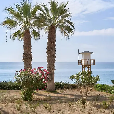 Daire Seafront Garden And Sea Views Torrox