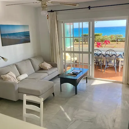 Daire Seafront Garden And Sea Views Torrox