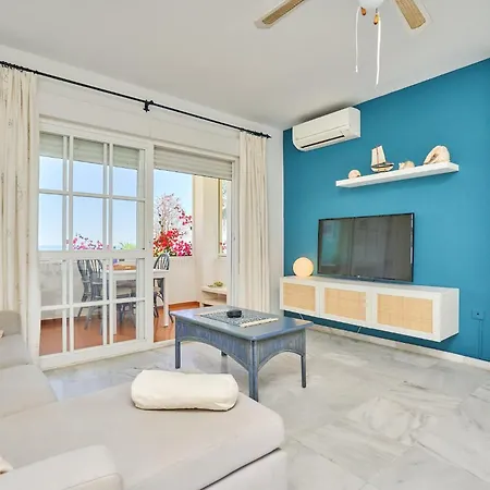 Seafront Garden And Sea Views Daire Torrox