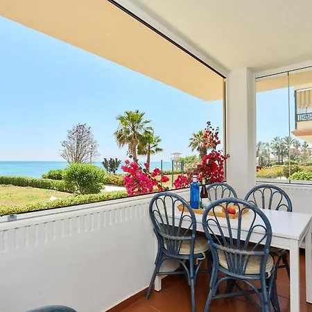 Daire Seafront Garden And Sea Views Torrox