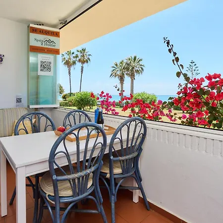 Daire Seafront Garden And Sea Views